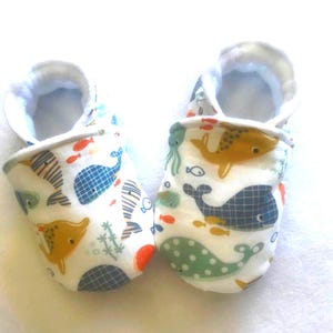 Weiche Babyschuhe aus Baumwolle mit rutschfester Wildledersohle, Dschungelmuster mit Fleece- oder Baumwollfutter, Babytrageschuhe