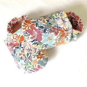 Soft slippers with small flowers, cotton and suede for the sole, baby slippers, walking slippers, baby carrier slippers