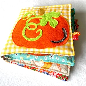 baby fabric book, quiet book, fabric book with contrasting images, baby story book, baby awakening book