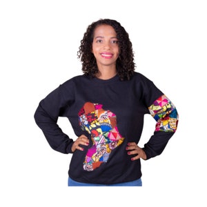 Suéter con estampado africano de patchwork (negro, rojo, verde, azul y amarillo)