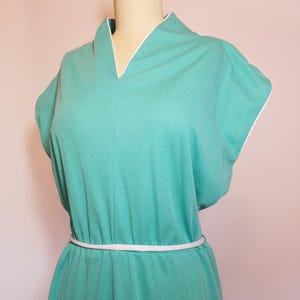 1970&#39;s Turqoise Cap Sleeve Shirt Dress with Waist Tie | Vintage Casual V Neck Dres