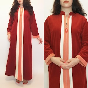 1970&#39;s Groovy Velour Colorblock Housecoat / Housedress / Hostess Robe