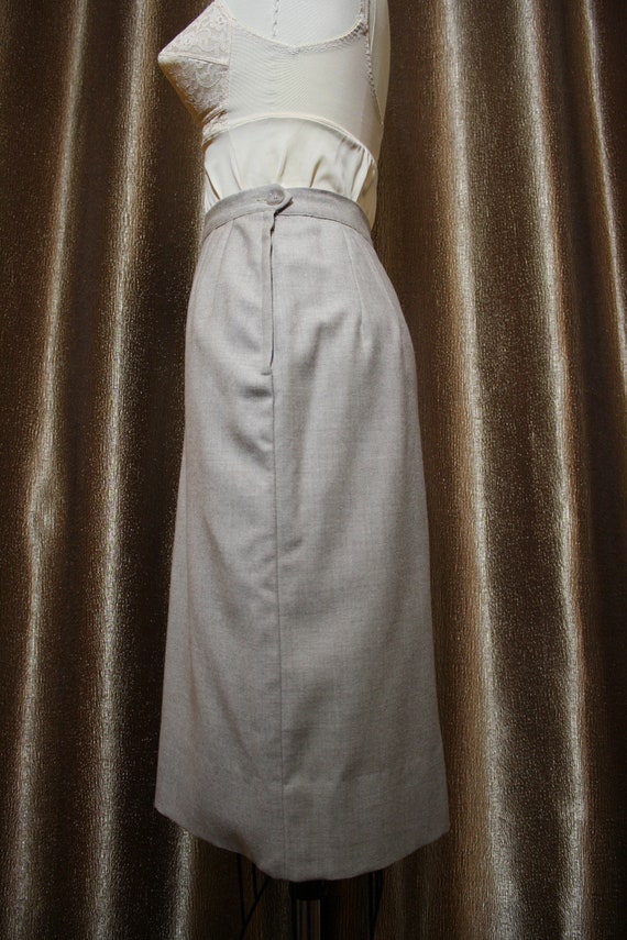 1950's Tailored Gray Wool Nipped Waist Dress Suit… - image 5