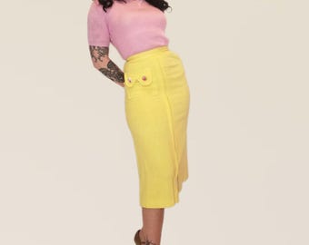1950's Yellow Linen High Waist Midi Pencil Skirt with Rose Buttons Accent