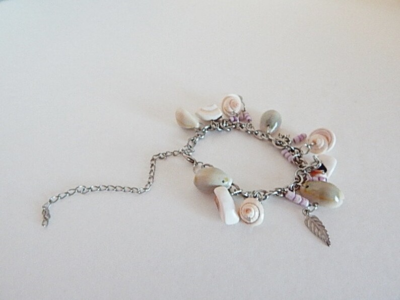 Vintage Sea Shell bracelet Beautiful Etsy