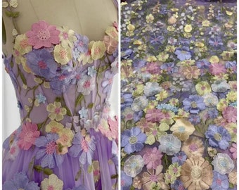 Tessuto di pizzo fiore viola 3D, pizzo tulle colorato con fiori 3D, pizzo ricamo pesante, abito da ballo, abito floreale, abito da sposa, abito da spettacolo