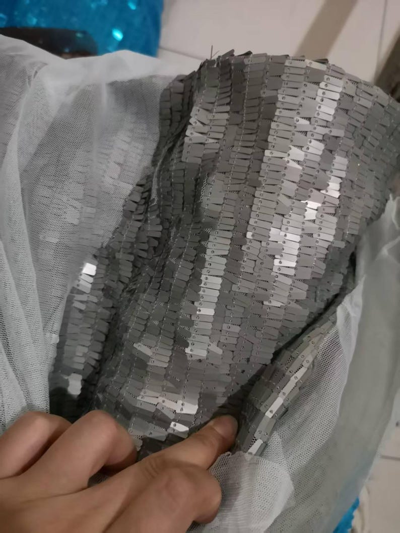 1 jard tkaniny z cekinami w kształcie jednorożca, holograficzna tkanina w kształcie prostokąta, tęczowa tkanina z cekinami na kimono, sukienkę imprezową, strój na festiwal muzyczny zdjęcie 16