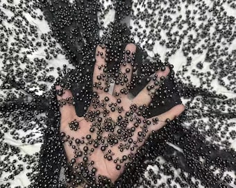 Tela de encaje con perlas y cuentas negras, tela de malla con bordado pesado de 3 estilos de cuentas para vestidos de noche de fiesta de graduación, velos de cuentas y vestidos de gala.