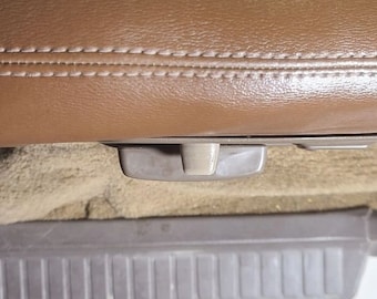 Landcruiser seat angle adjustment knob FJ80 FZJ80 LX450