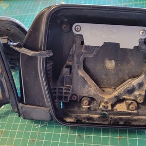 1990 - 1995 4runner Shakey mirror bracket