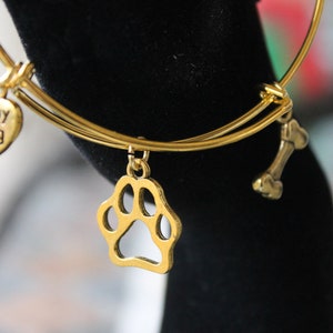 New!!  Must Love Dogs Collection Bangle Bracelet - Gold