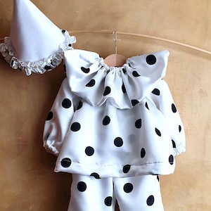 Clown Baby Costume, Handmade White Satin with Black Polka Dots, Vintage Jester costume for Babies 3m to 2y, Circus costume, Pierrot Costume