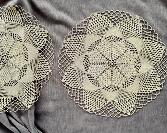 Geometric lace crochet doilies, round nightstand doilies, ecru centerpiece 12.5 inch wedding table topper, hand crocheted home decor gift.