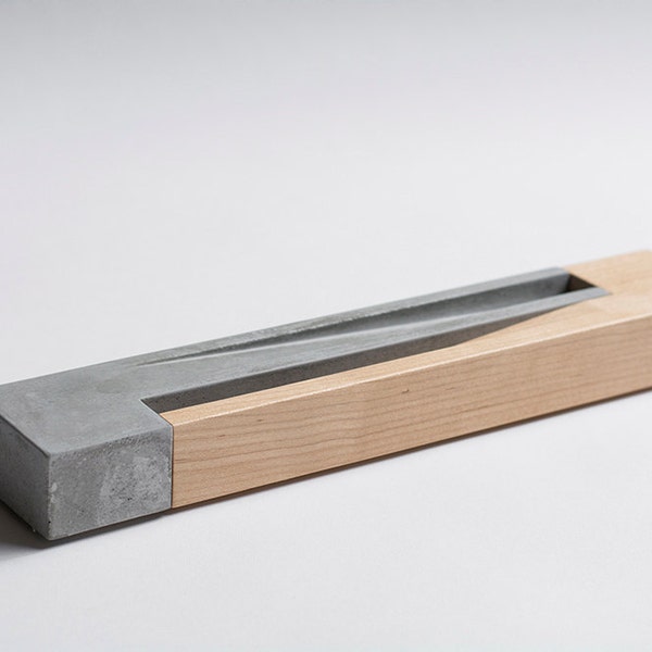 Incense Burner / Maple wood & concrete