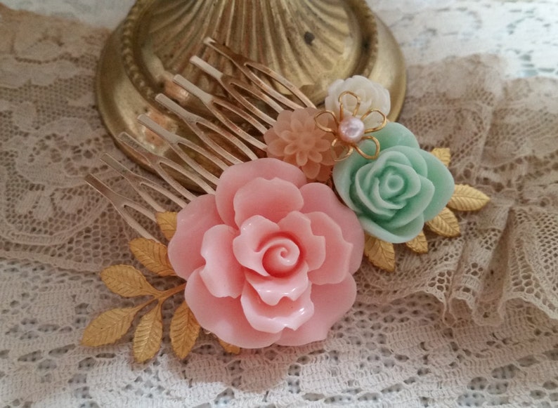 BRIDAL HAIR COMB Collage Assemblage Pink Mint Peach White Bridesmaids Gift Ideas Mother of the Bride Vintage Style Elegant Rustic Chic Bride