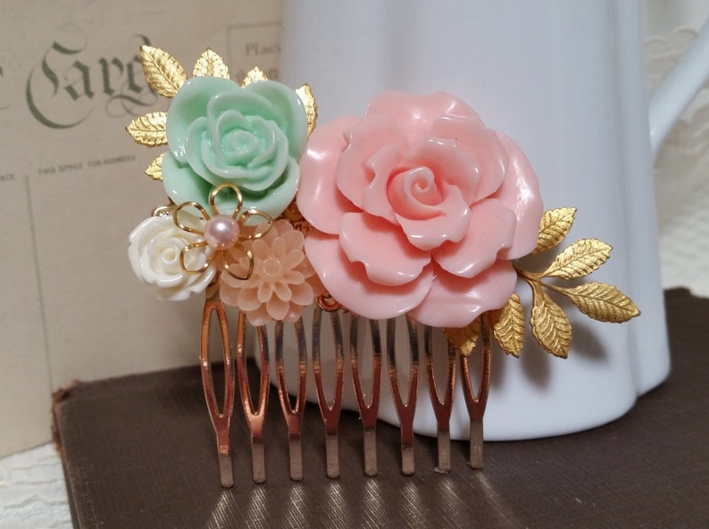 BRIDAL HAIR COMB Collage Assemblage Pink Mint Peach White Bridesmaids Gift Ideas Mother of the Bride Vintage Style Elegant Rustic Chic Bride