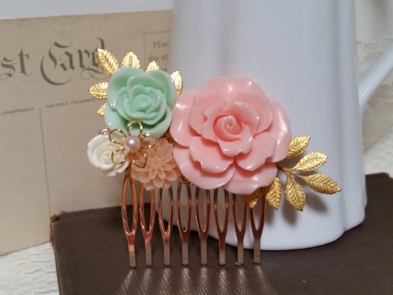 BRIDAL HAIR COMB Collage Assemblage Pink Mint Peach White Bridesmaids Gift Ideas Mother of the Bride Vintage Style Elegant Rustic Chic Bride