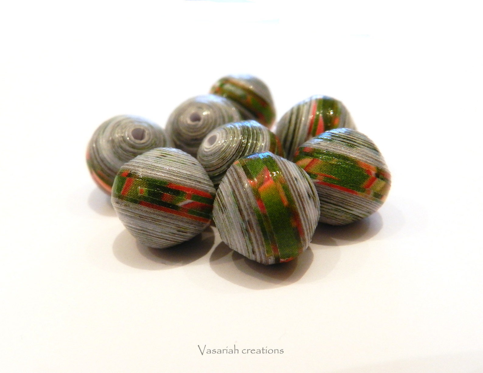 DIY Tutorial How to Make Round Paper Beads Medium Size 12mm | Etsy