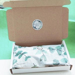 DIY breast milk jewellery kit, DIY breast milk jewellery kit, breast milk soap, coconut milk, coconut oil, Created by Trisha Wood. Trisha Trisha Wood creates and makes DIY breast milk jewellery kits and broken china jewellery, ideal for new mum gifts