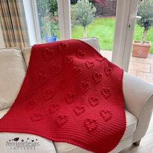 Baby Blanket and Sofa Throw Crochet Pattern, Filet stitches and Bobble hearts, DK or Aran weight blanket , Graph to print, Photo Tutorial.