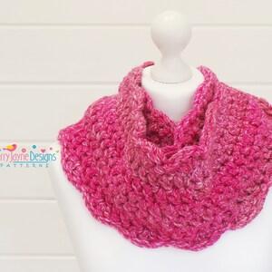 ONE HOUR CROCHET Cowl Pattern, Chunky Infinity Scarf Pattern, Scalloped ...
