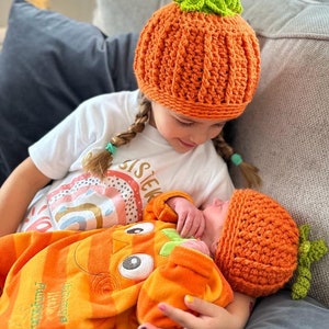 PUMPKIN HAT Crochet Pattern Halloween Hat pattern Pumpkin Hat Crochet pattern Beginner Friendly pattern Halloween costume Women Children