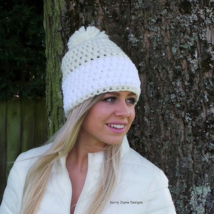 WOMENS CROCHET Hat PATTERN, crochet hat pattern, Winter hat pattern, bobble hat pattern, chunky hat pattern, pom pom hat, Instant download image 2