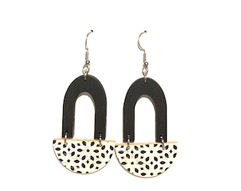 Annie Earring-Black Dot Arch