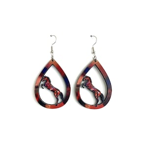cer33 Horse Teardrop Earring