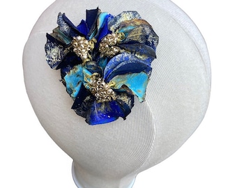 Blauwe corsage, zijden corsage, Marine corsage, blauwe broche, broche voor huwelijksfeest of verjaardagscadeaus, blauwe bloempin, blauwe hoedenmakerij