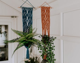 Macrame Wall Hanging Plant Holder | Blue Terracotta Orange | String Planter Houseplant Holder | Retro Boho Home Decor | Indoor Garden Hanger