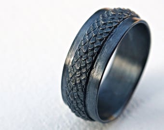 wide dragon scale ring silver feather ring, medieval wedding ring black silver, pagan wedding band, snake skin ring black silver dragon ring