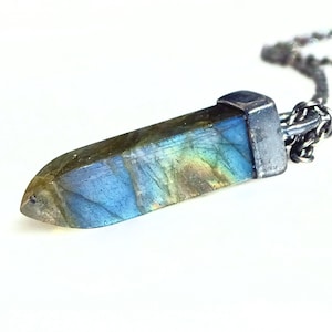 small labradorite wand pendant, blue crystal point necklace, labradorite crystal necklace, dainty charm pendant, bracelet charm silver
