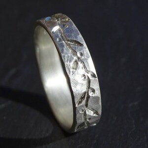hand engraved silver vine ring, silver eternity ring, nature engagement ring silver leaf ring, silver wedding band for women, unique gift