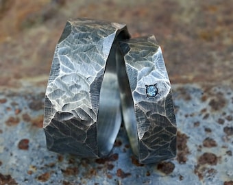 Parure d'alliances en argent sterling forgé : anneaux assortis martelés