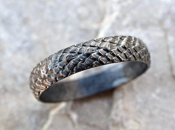 Solid Titanium with Snake Skin Design Ring