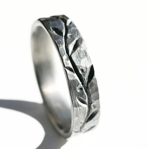 hand engraved silver vine ring, silver eternity ring, nature engagement ring silver leaf ring, silver wedding band for women, unique gift