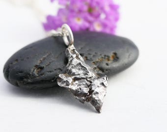 dainty meteorite pendant, small meteorite pendant, celestial jewelry, real meteorite necklace, space crystal necklace, unique gift for her