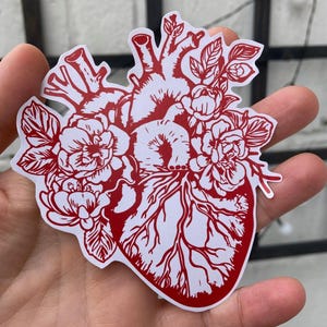 Sticker anatomique coeur - Coeur floral rouge sang | Découpe à la main | Sticker mat | Esthétique gothique | uvres d'art uniques