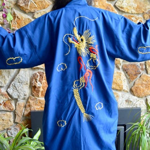 Vintage Japanese Gold Dragon Embroidered Blue Silk Red Lined Short Jacket Duster Robe Kimono
