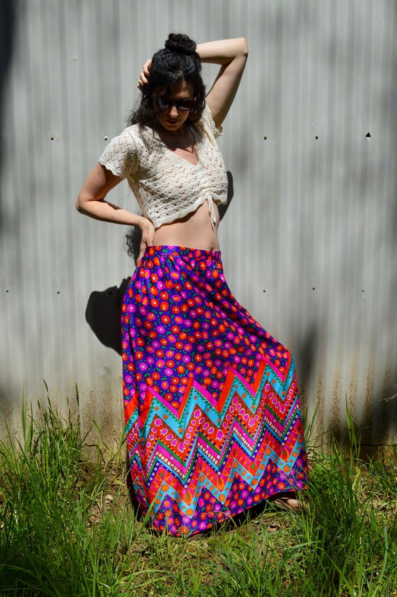 AWESOME Bright Loud Colorful Vintage 1970s Psyche… - image 7