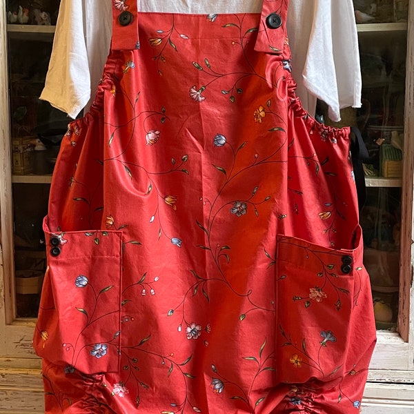 Market Jumper in Red Floral Polished Cotton with Big Pockets, Lagenlook, Apron, Pinafore, Smock