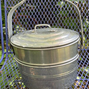 Vintage Banner Stamping Works Reliance Indestructible Aluminum Stacking Workers Lunch Pail