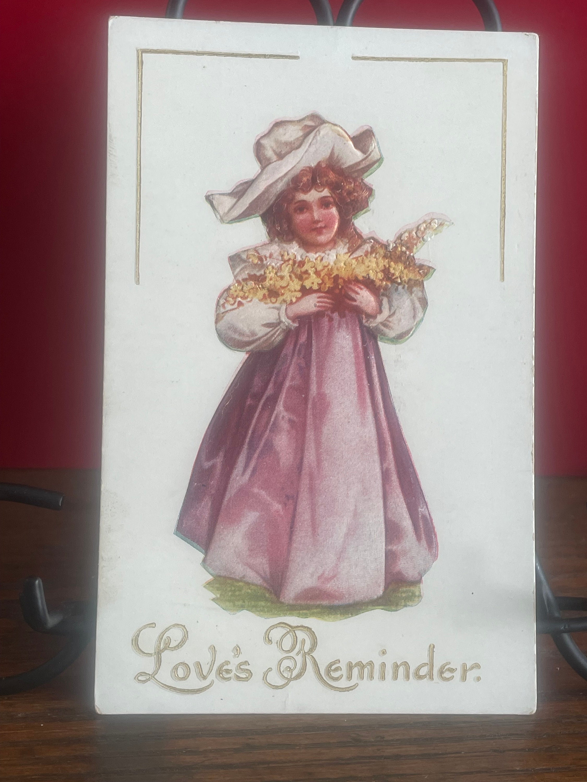 GT31G, Antique, Lightly Embossed, Greetings, Postcard, Loves