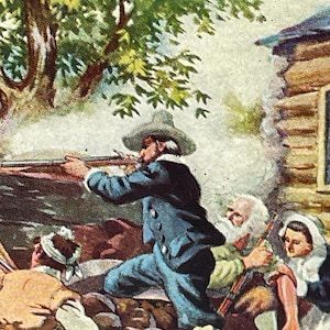 Può includere: Illustrazione storica con figure in abiti d'epoca. Un uomo in cappotto blu punta un fucile, altri sono nelle vicinanze. L'opera presenta una capanna rustica e un albero.