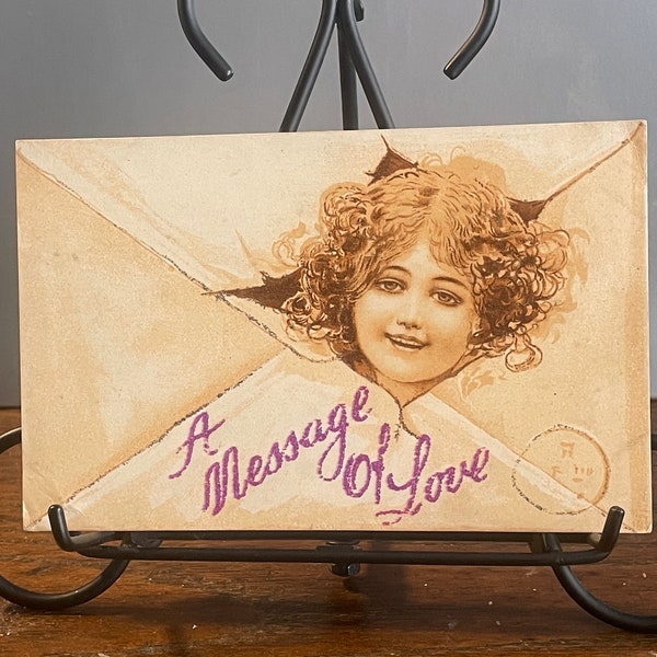 GT24G, Antique, Lightly Glittered, Greetings Postcard, A Message Of Love, Little Curly Haired Girl, Envelope Style Background