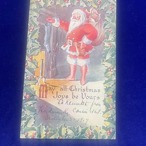 CH38G, postal navideña antigua rara ligeramente en relieve, que todas las alegrías navideñas sean tuyas, Papá Noel, traje rojo, acebo rojo y verde