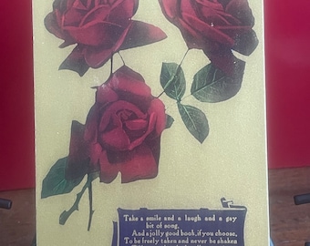 Antique Red Roses Postcard: Gold Background, Motto Greetings (1907-1915) GT41G