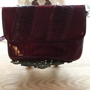 1980 Vintage suave piel de anguila borgoña bolso de hombro/bolso de embrague