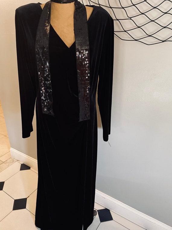 Velvet Long Gown made by Jessica Howard size 16